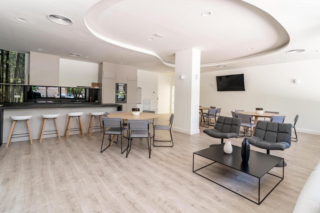 Inf25E- Tastefully Furnished Flat, Estepona Center Eksteriør billede